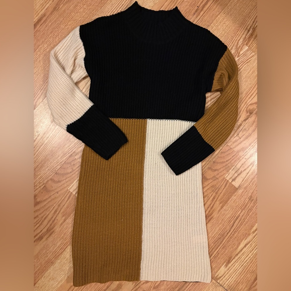 Venus Colorblock Sweater Dress in Black, Cream & Brown Size Medium - Picture 1 of 11